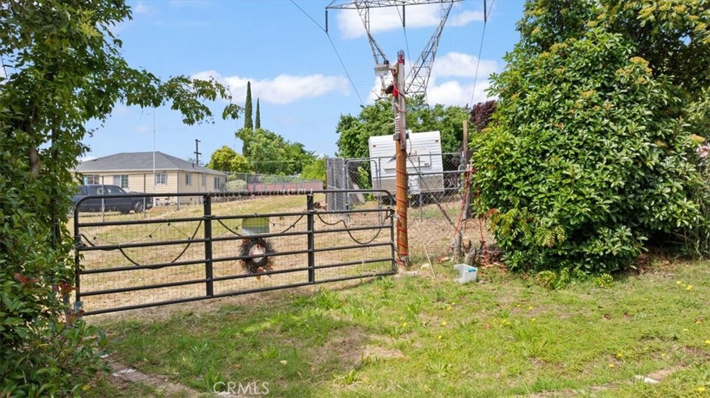 1938 Campbell Avenue Property Photo 12