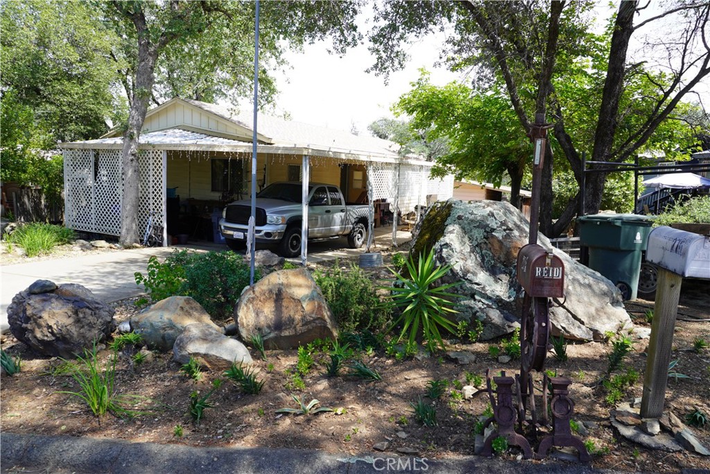 272 Apache Property Photo 1