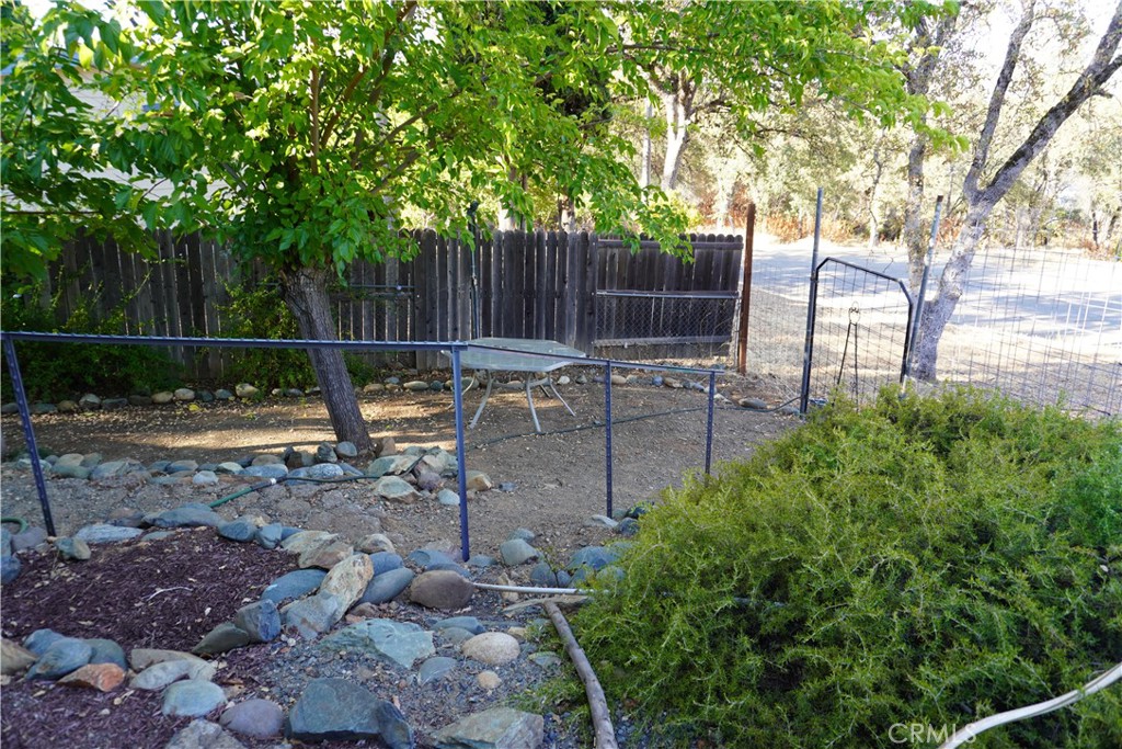 272 Apache Property Photo 21