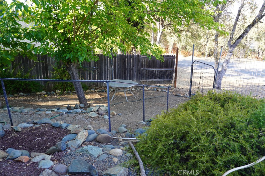 272 Apache Property Photo 21