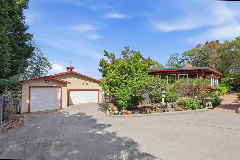 270 Riverview Property Photo 2
