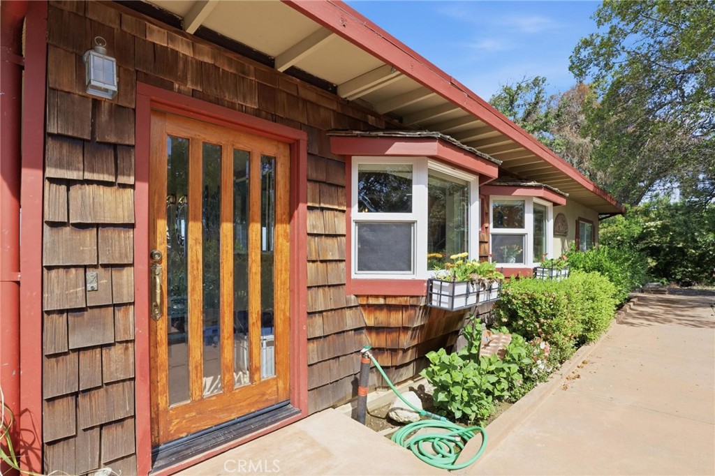 270 Riverview Property Photo 4
