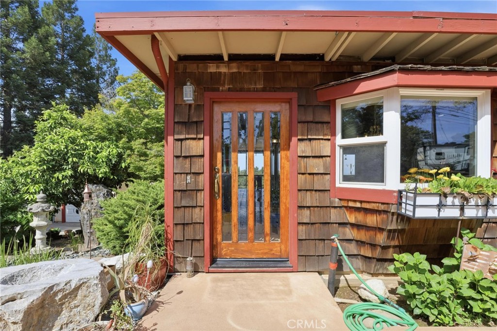 270 Riverview Property Photo 5
