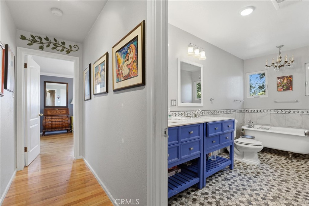 270 Riverview Property Photo 18