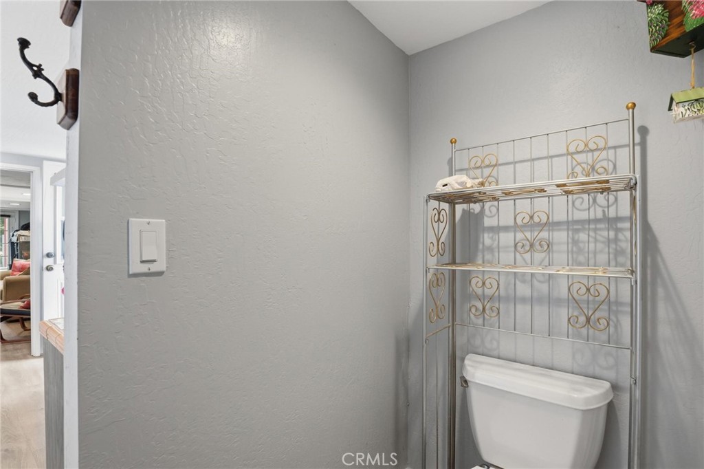270 Riverview Property Photo 33
