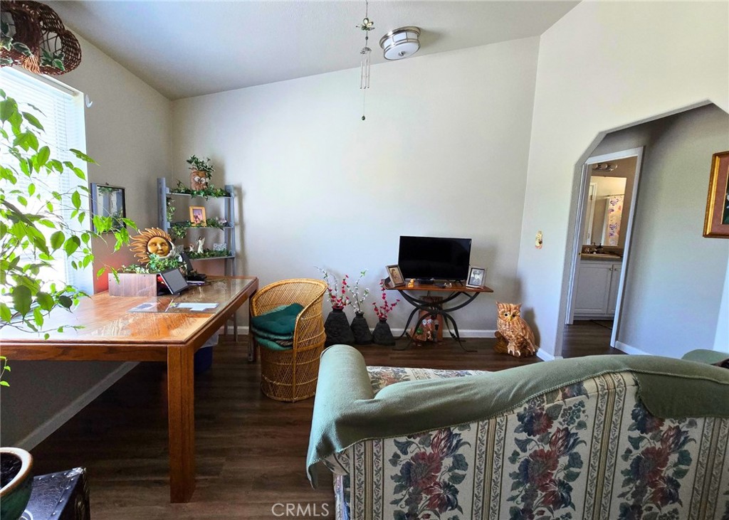 390 Stoneridge Property Photo 11