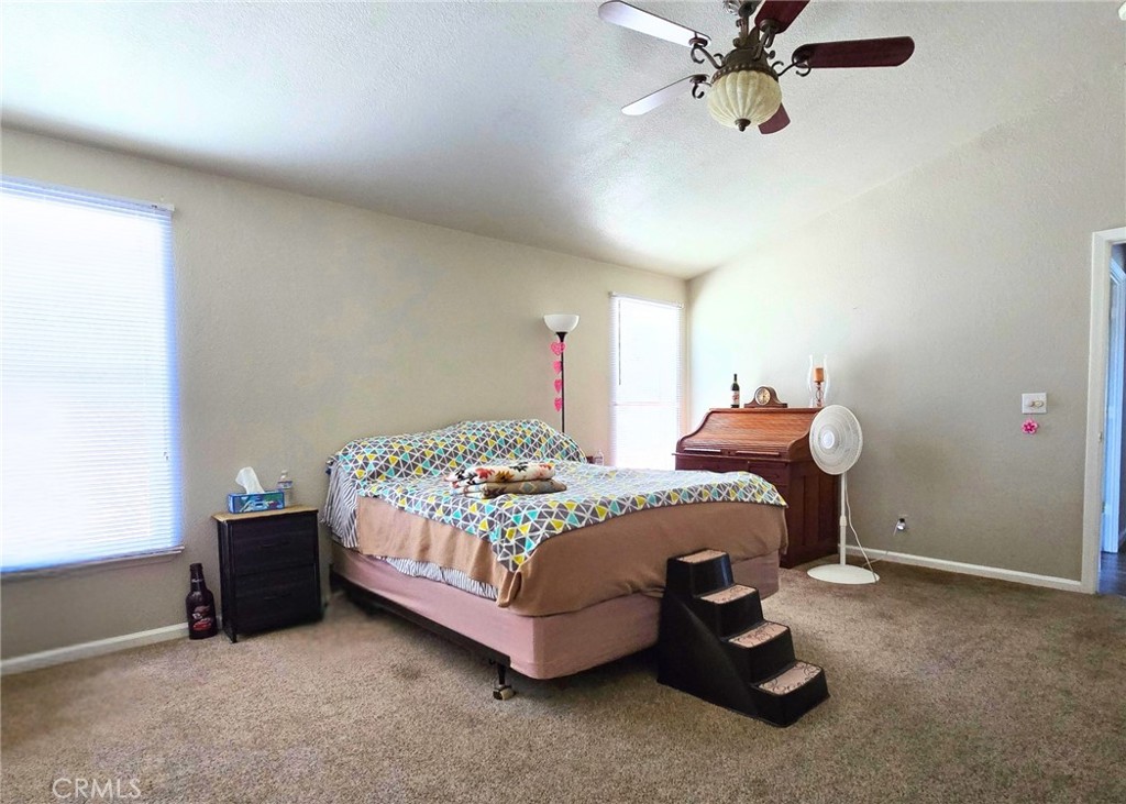390 Stoneridge Property Photo 18