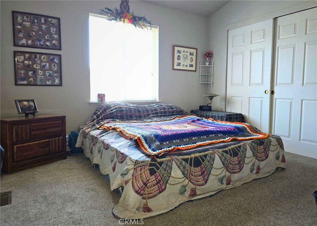 390 Stoneridge Property Photo 21