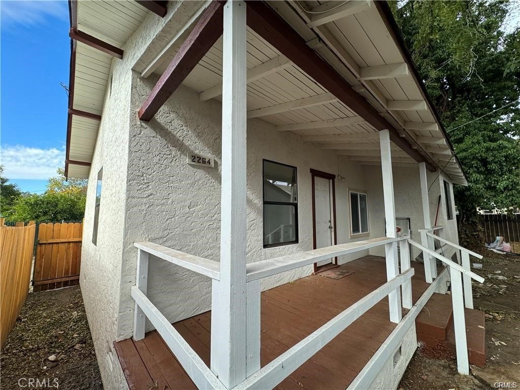 2262 Hewitt Avenue Property Photo 3