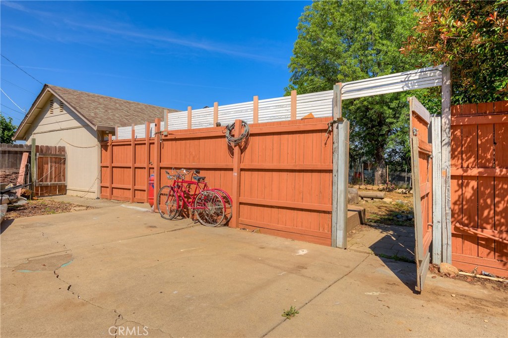 197 Brookdale Court Property Photo 16