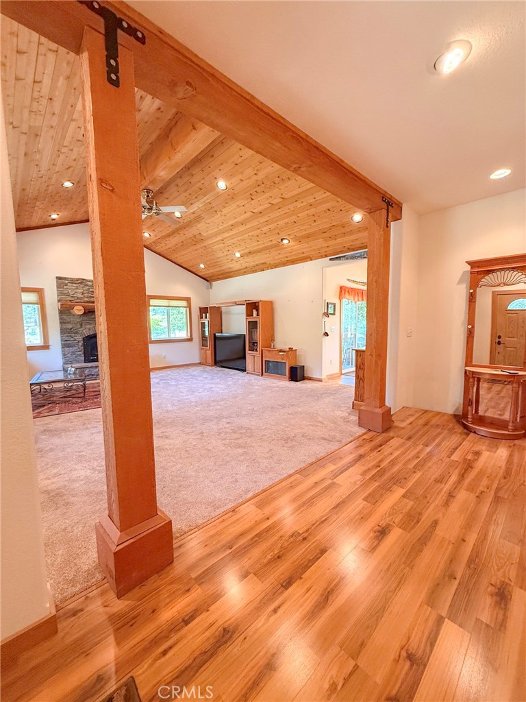 5312 S Kidder Property Photo 9