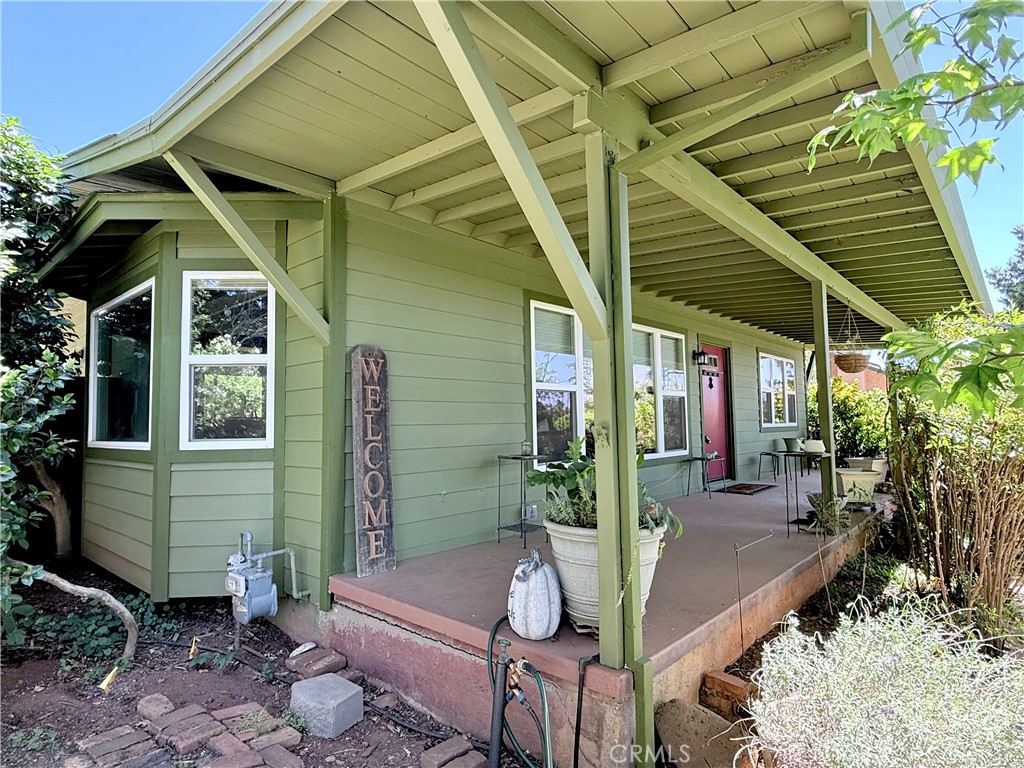 5416 Foster Property Photo 3