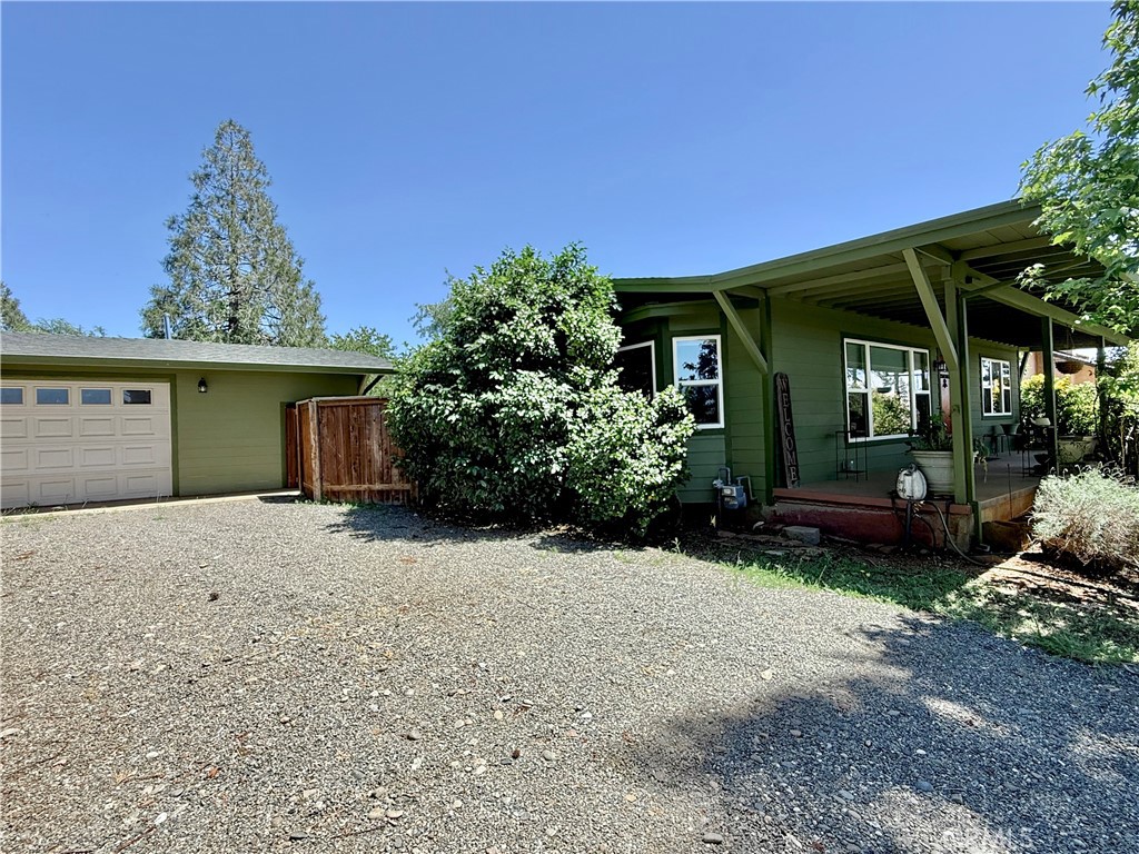 5416 Foster Property Photo 4