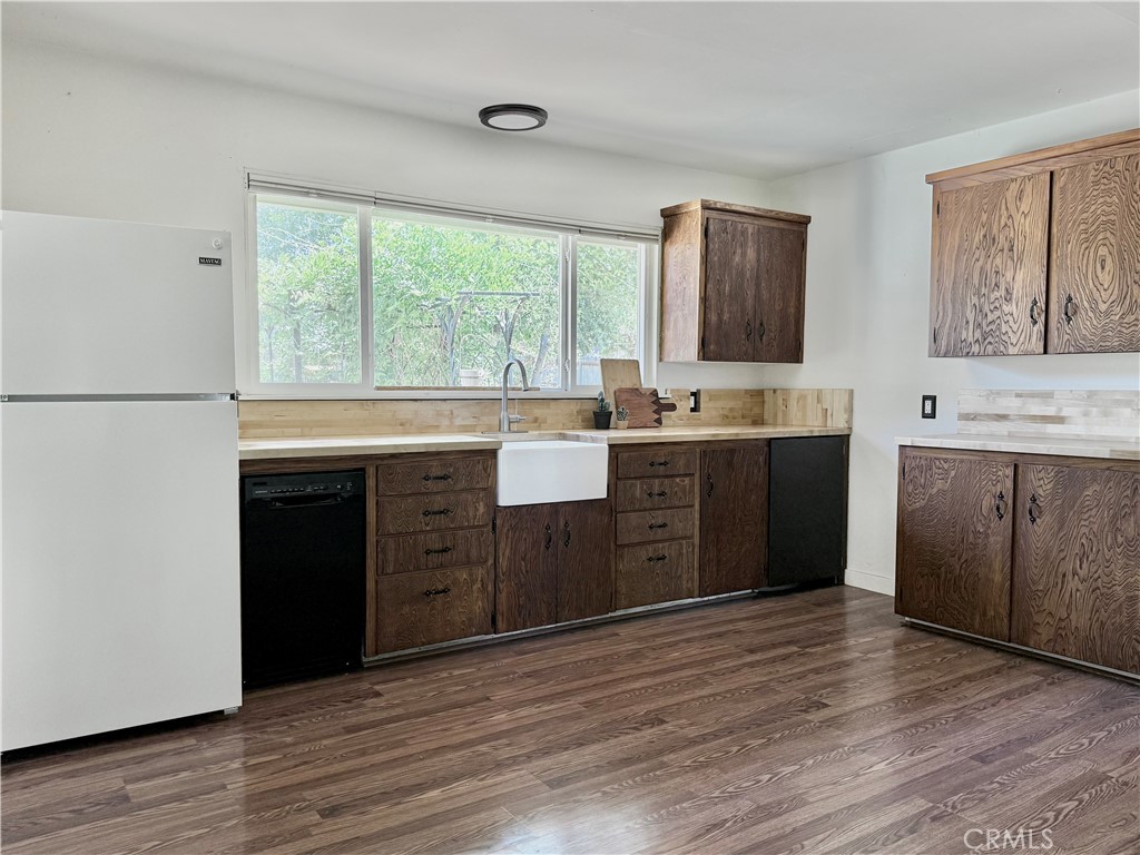 5416 Foster Property Photo 10
