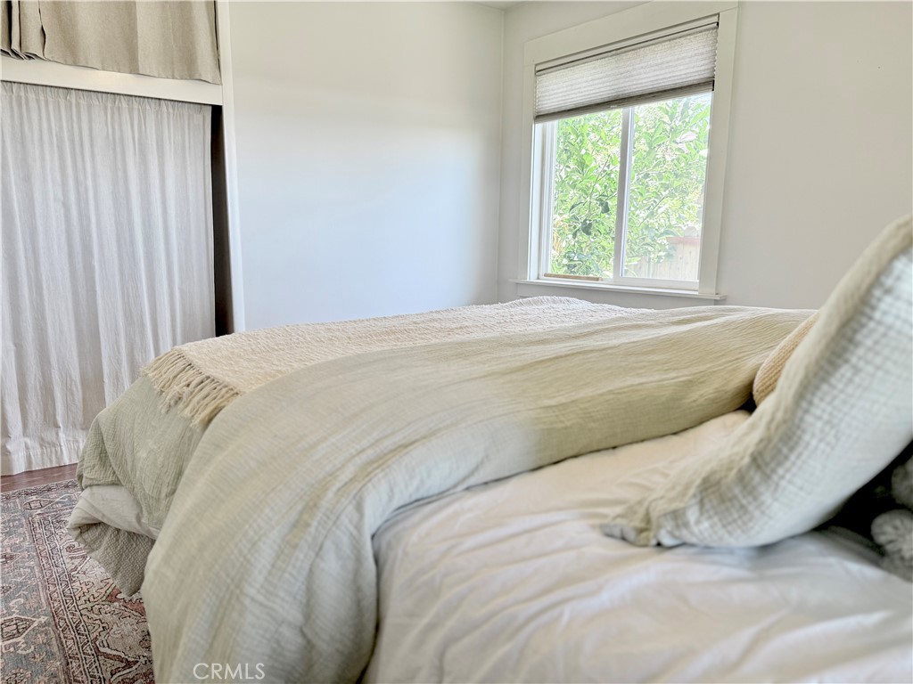 5416 Foster Property Photo 17