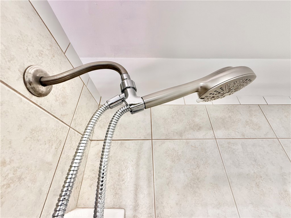 5416 Foster Property Photo 19