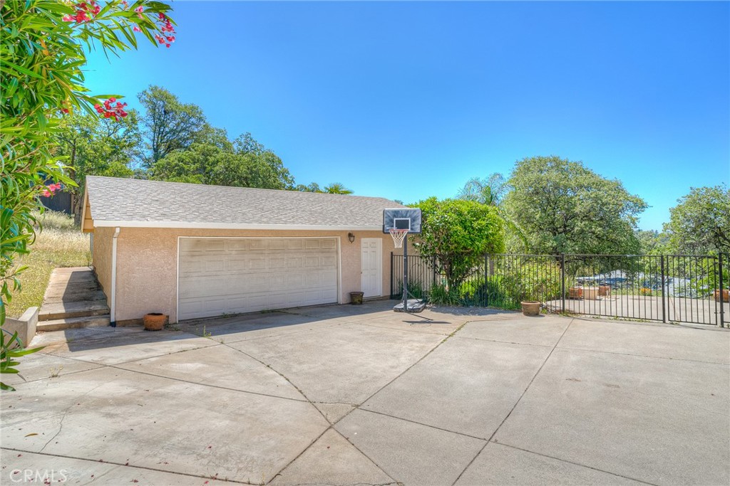 9 Chaparral Property Photo 28