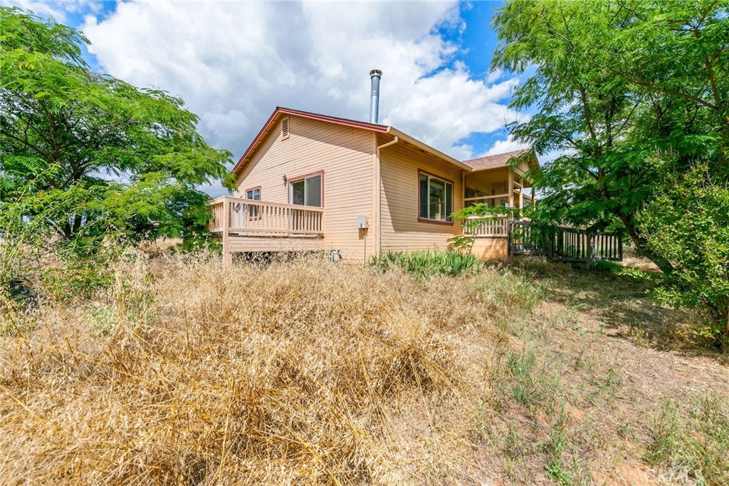 5670 Clay Trail Property Photo 7