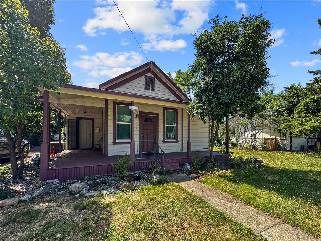 465 Pomona Property Photo 1