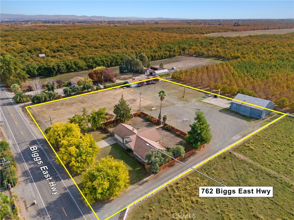 762 Biggs East Property Photo 3