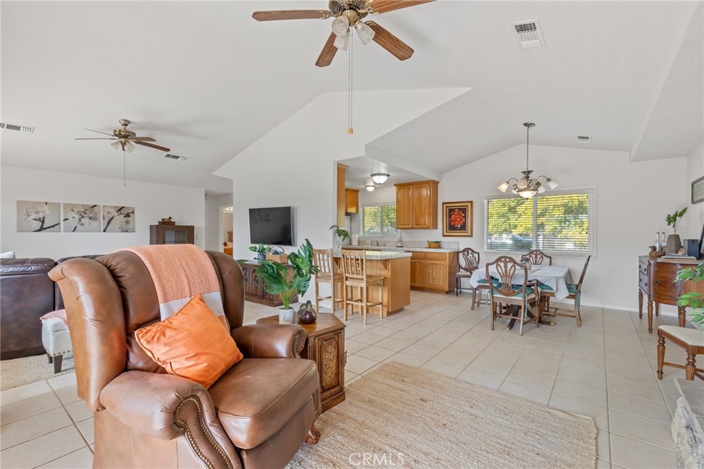 762 Biggs East Property Photo 10