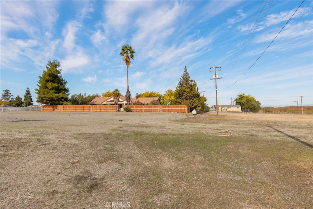 762 Biggs East Property Photo 30