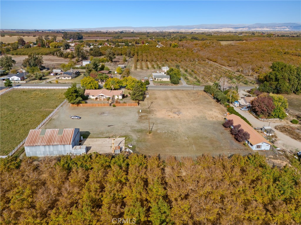 762 Biggs East Property Photo 32
