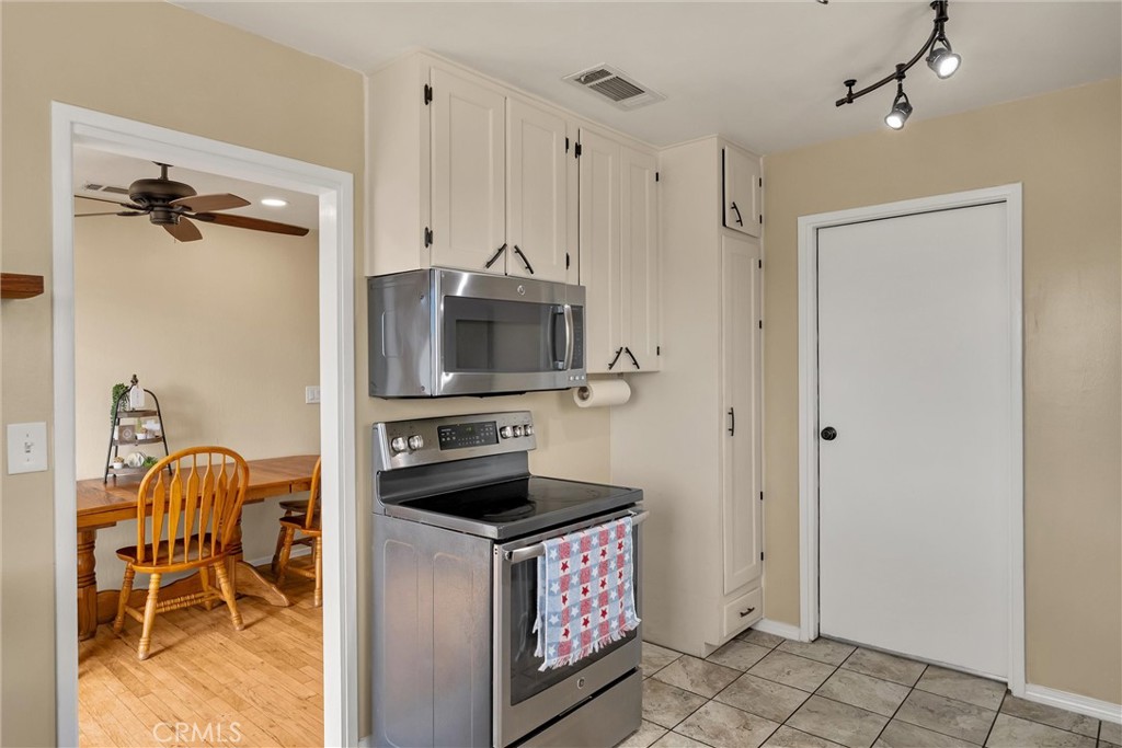 3364 Ashley Property Photo 15
