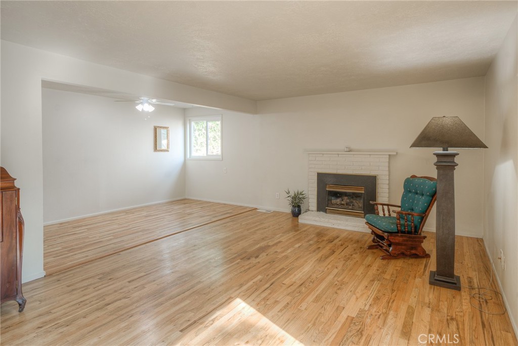 51 Ward Boulevard Property Photo 9