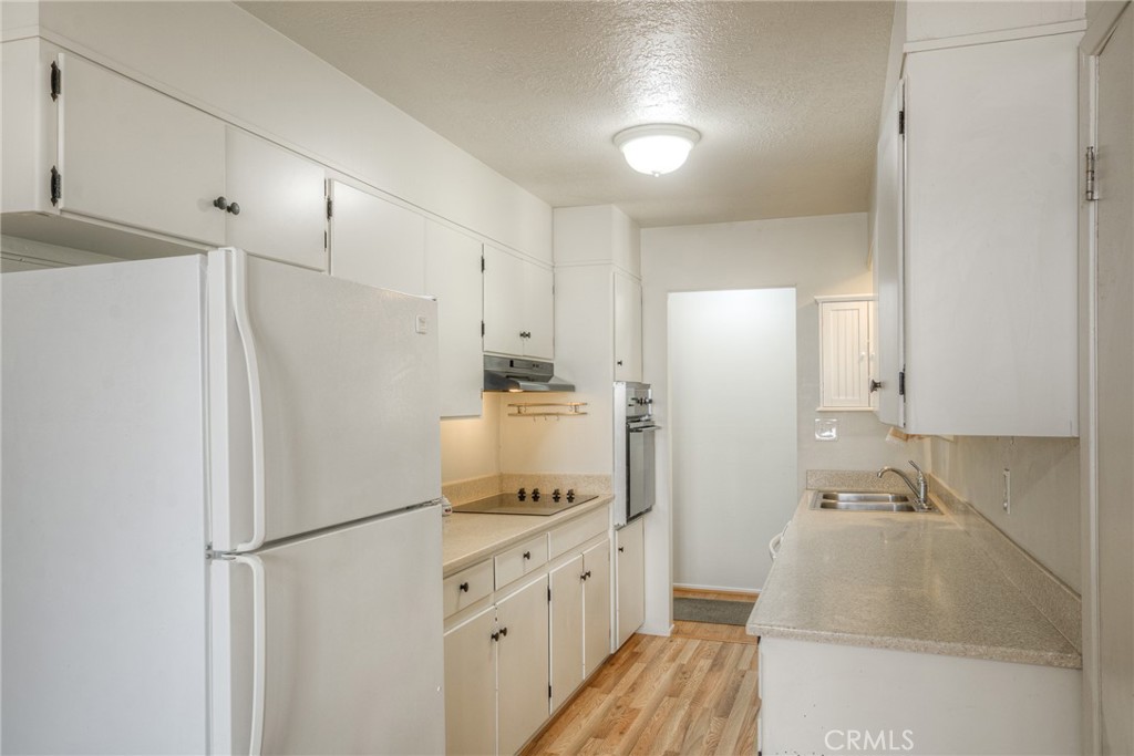 51 Ward Boulevard Property Photo 14