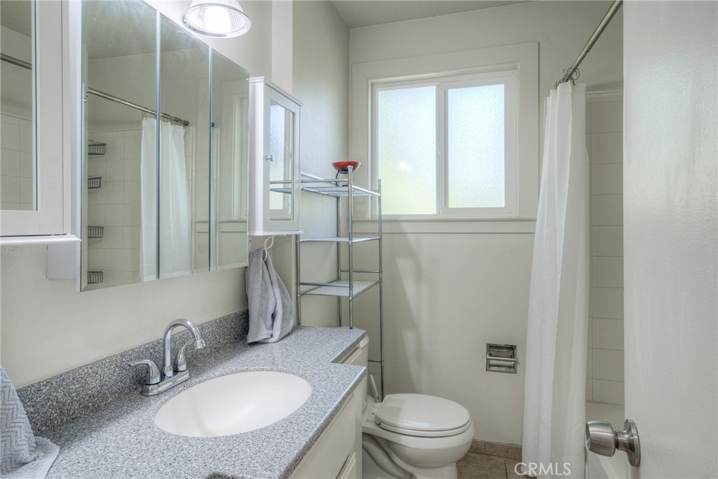 51 Ward Boulevard Property Photo 21