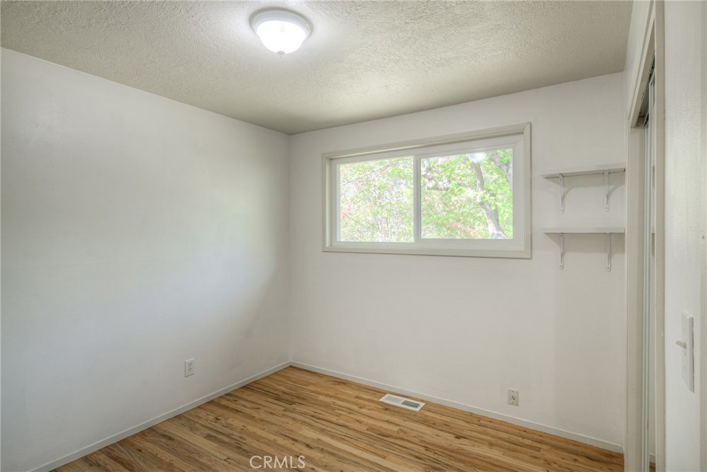 51 Ward Boulevard Property Photo 23