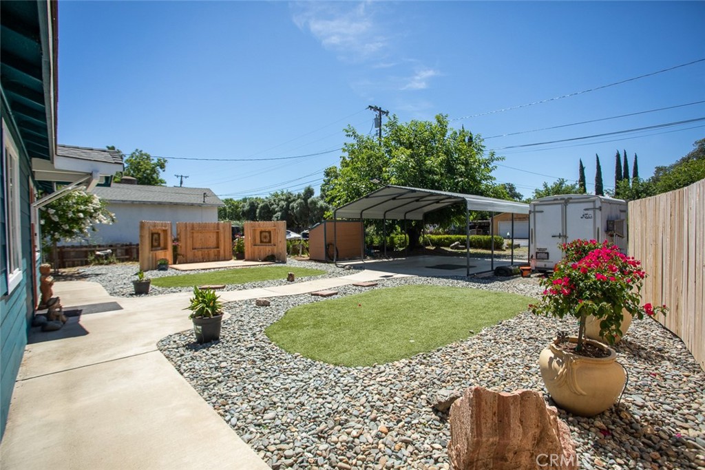 2640 Williams Avenue Property Photo 6