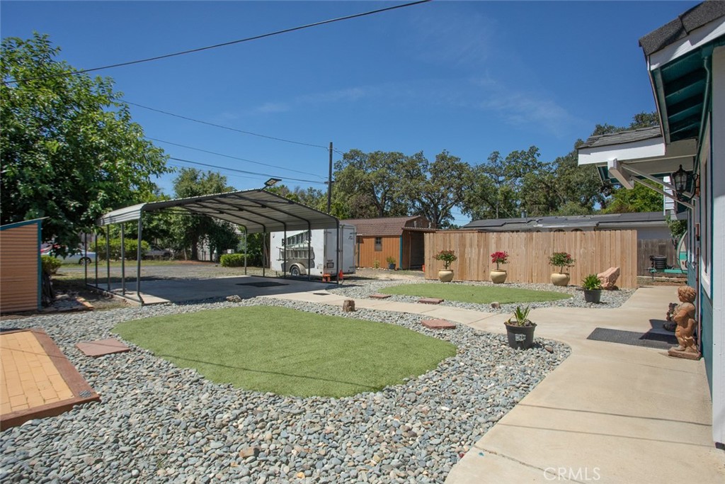 2640 Williams Avenue Property Photo 7