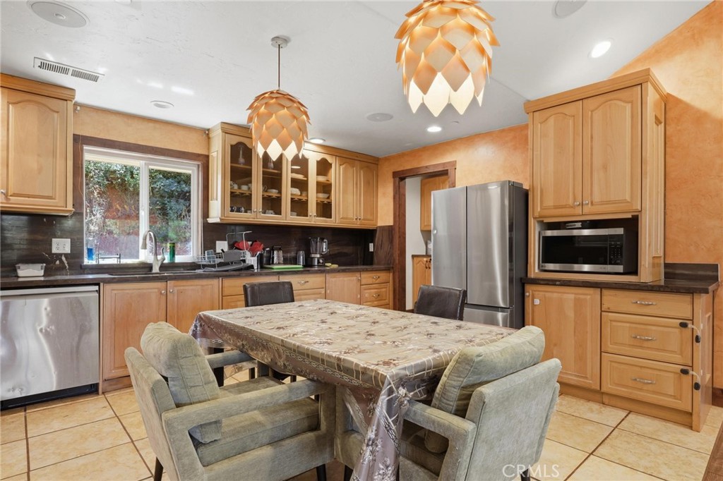 40 White Fir Property Photo 16