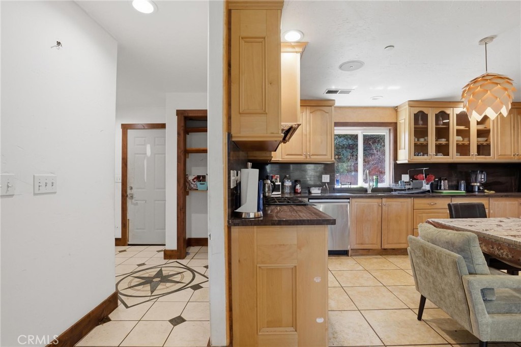 40 White Fir Property Photo 18