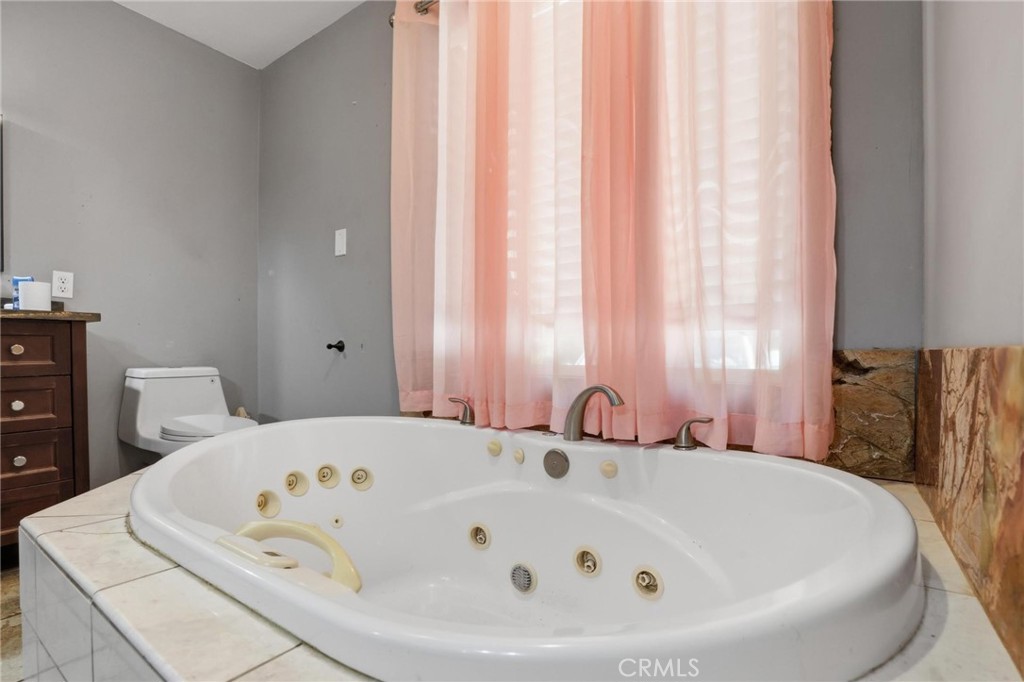 40 White Fir Property Photo 22