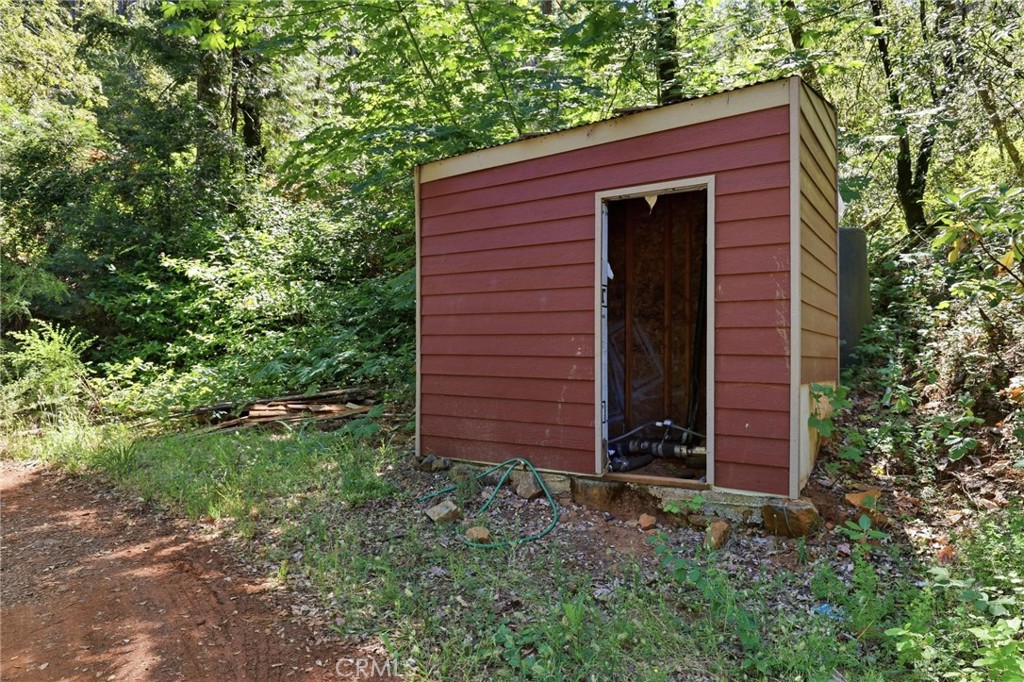 40 White Fir Property Photo 47