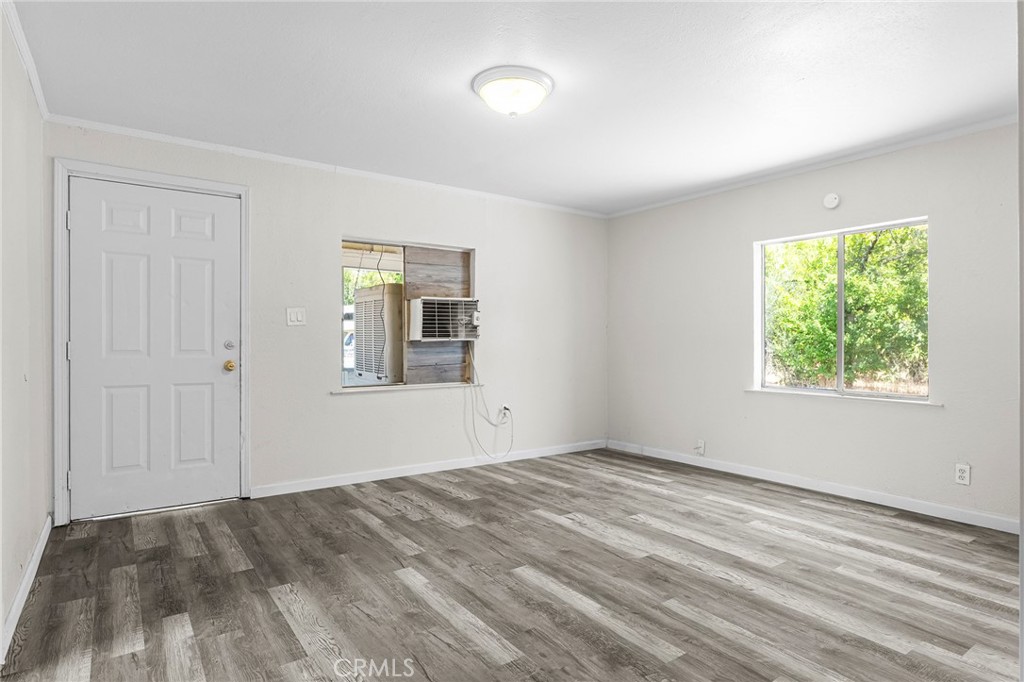 2185 Ithaca Street Property Photo 7