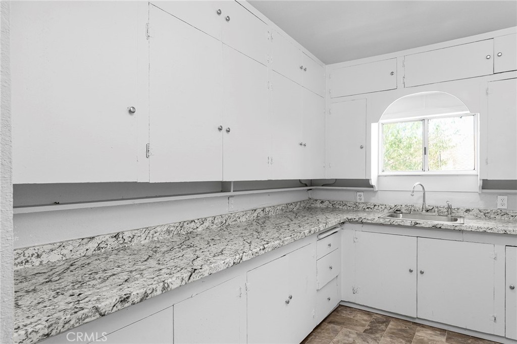 2185 Ithaca Street Property Photo 12