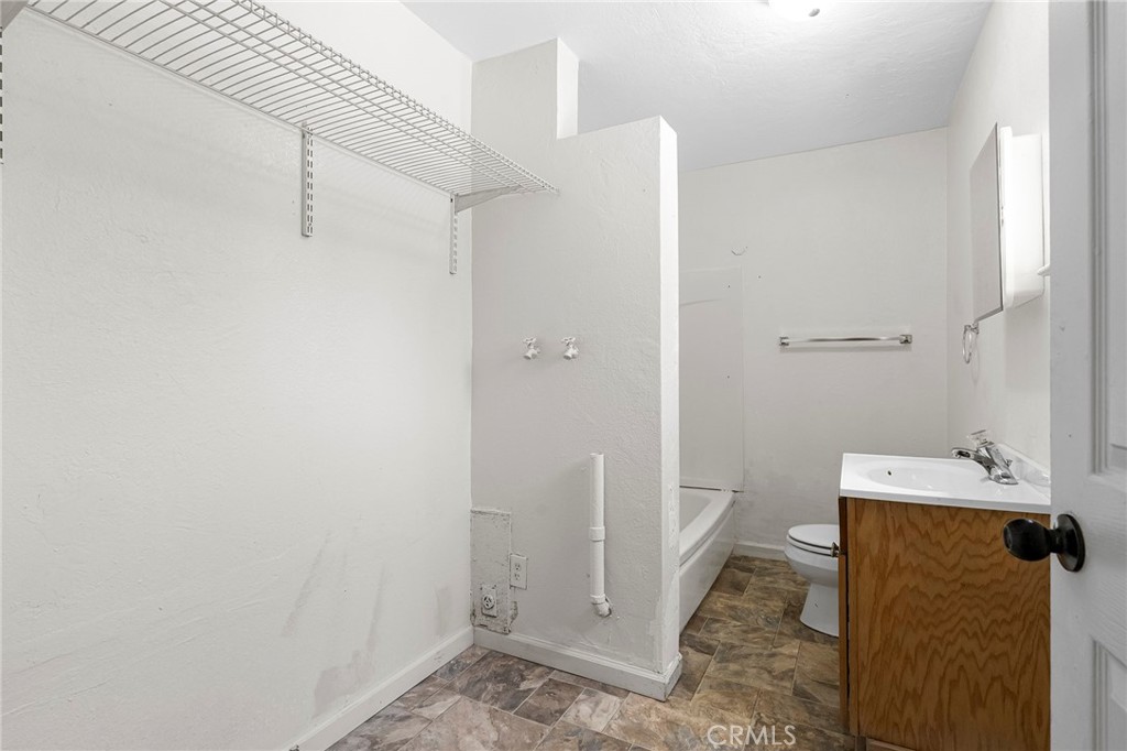 2185 Ithaca Street Property Photo 20
