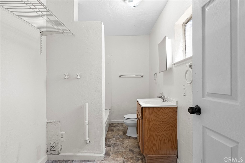 2185 Ithaca Street Property Photo 21