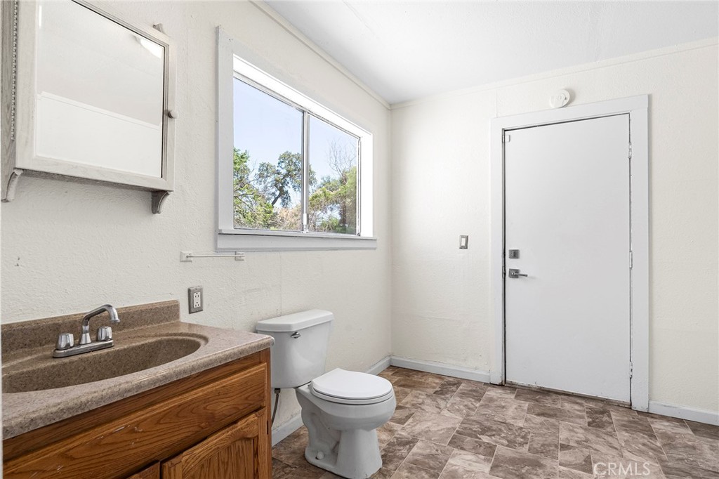 2185 Ithaca Street Property Photo 25