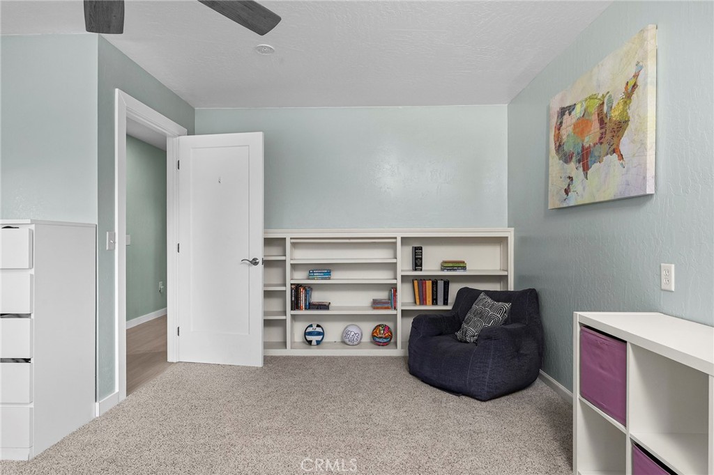 9242 Holland Avenue Property Photo 35