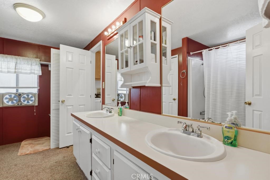16 Harbor Court Property Photo 23