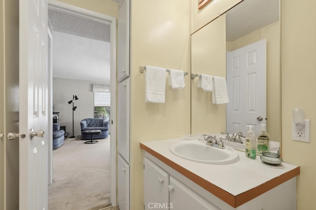 16 Harbor Court Property Photo 31