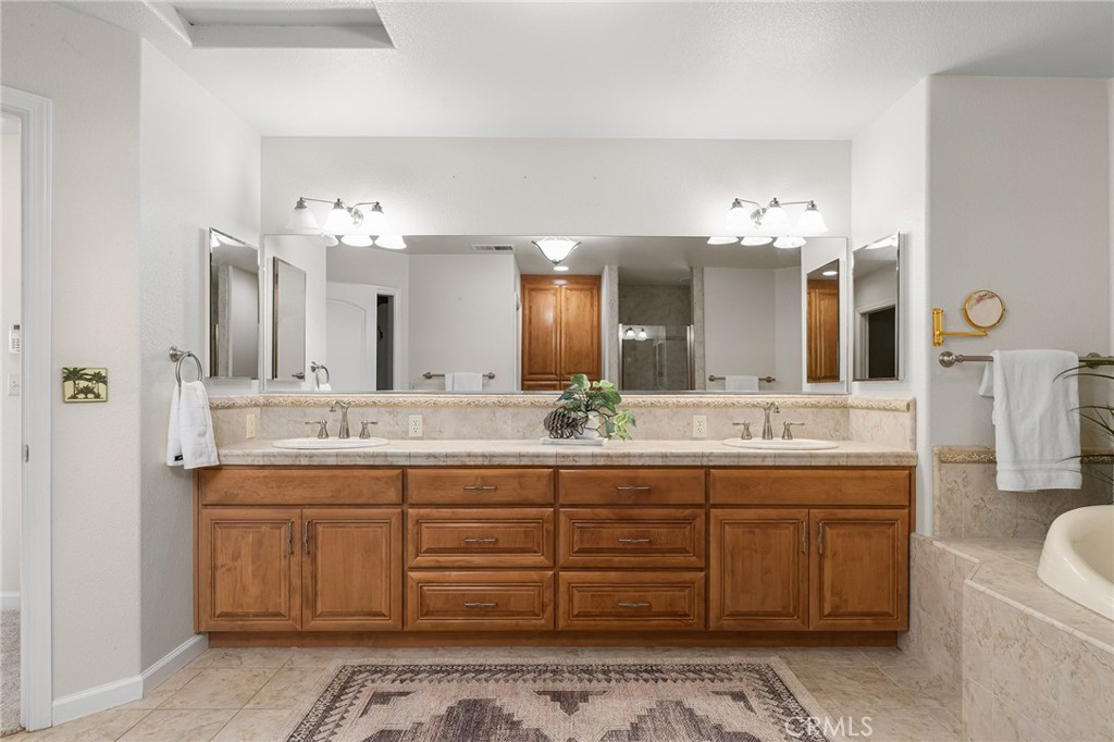 6180 Beckwourth Way Property Photo 24