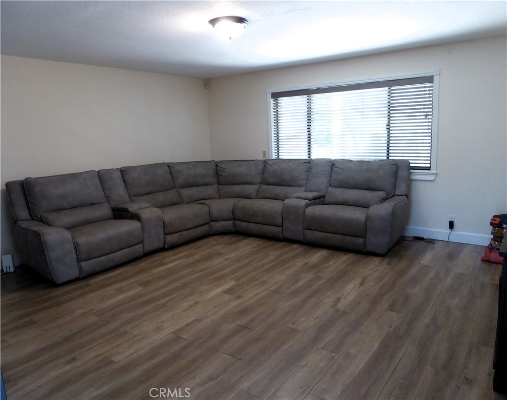 89 Glen Circle Property Photo 13