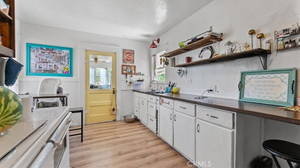 711 Grand Property Photo 12