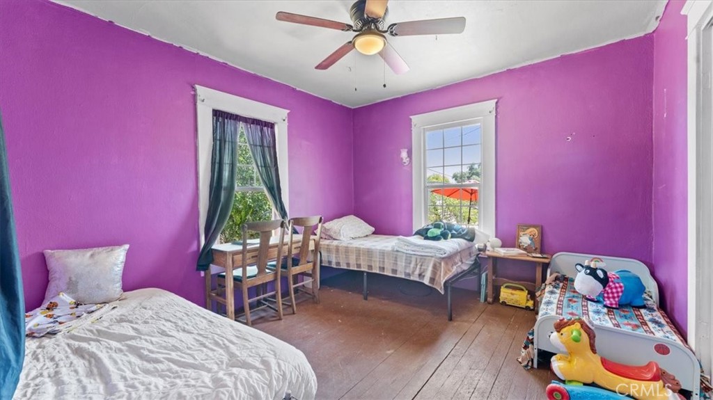 711 Grand Property Photo 17
